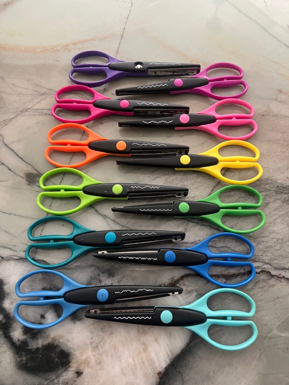 Set of Decorative Edge Scissors - Multicolor